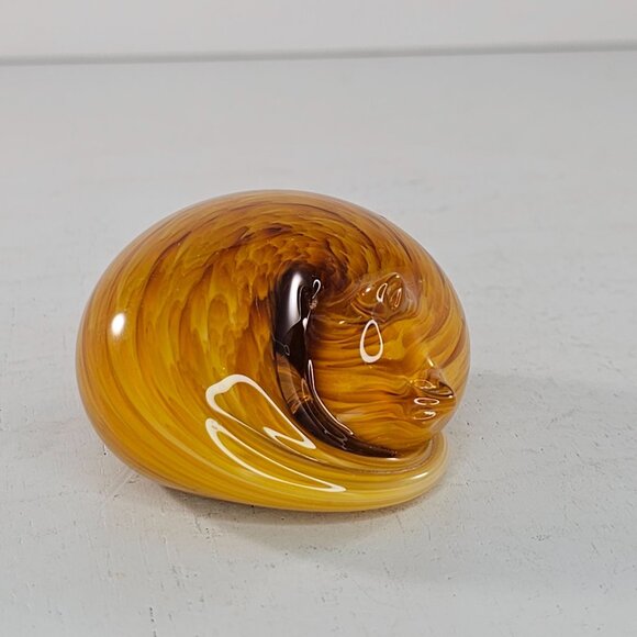 Nunwell Art Glass Sleeping Cat Figurine 2008 Amber Swirl - Picture 1 of 8